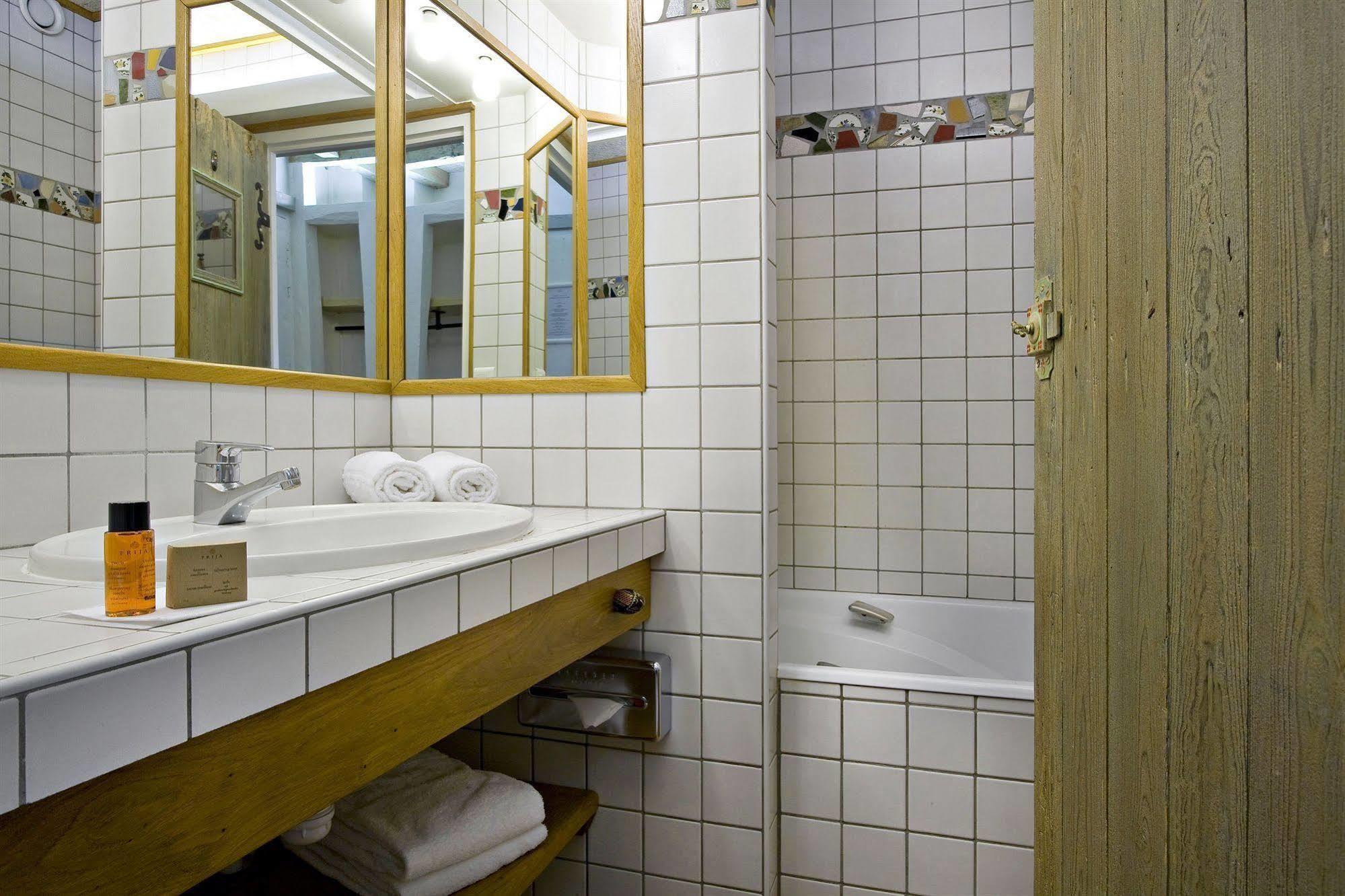 Relais Du Bois Saint Georges - Hotel De Charme 생트 외부 사진